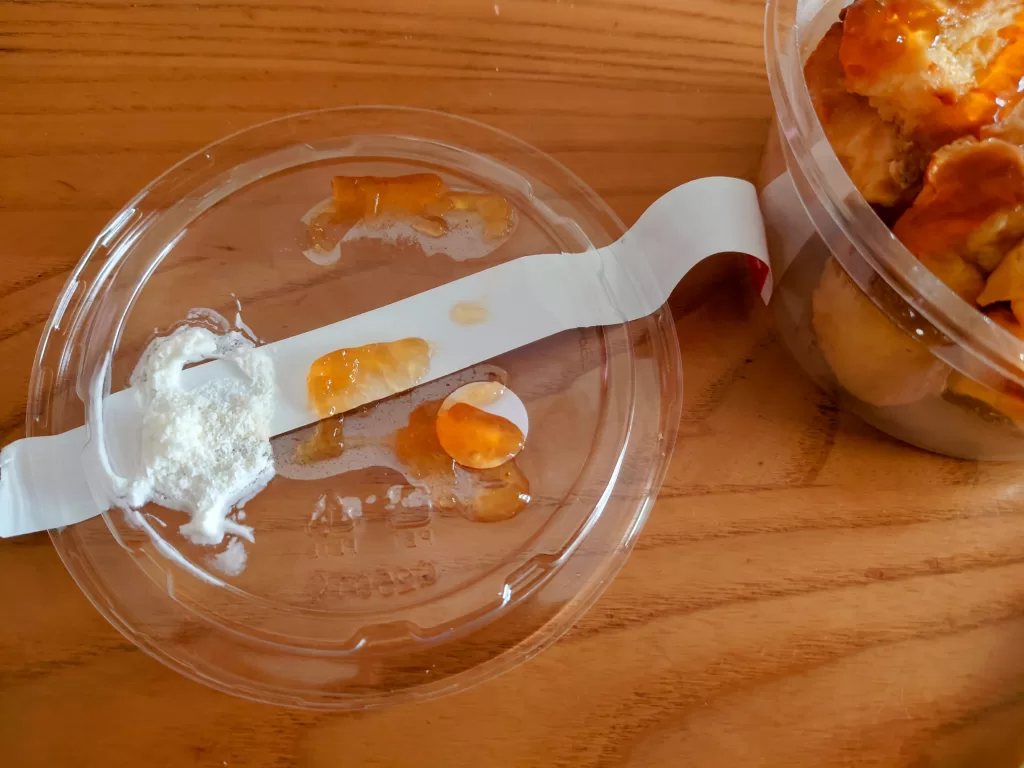 カップｄｅフレンチトースト　メープル仕立て　ふた