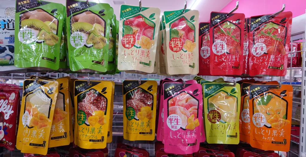 ダイソーしっとり果実売り場