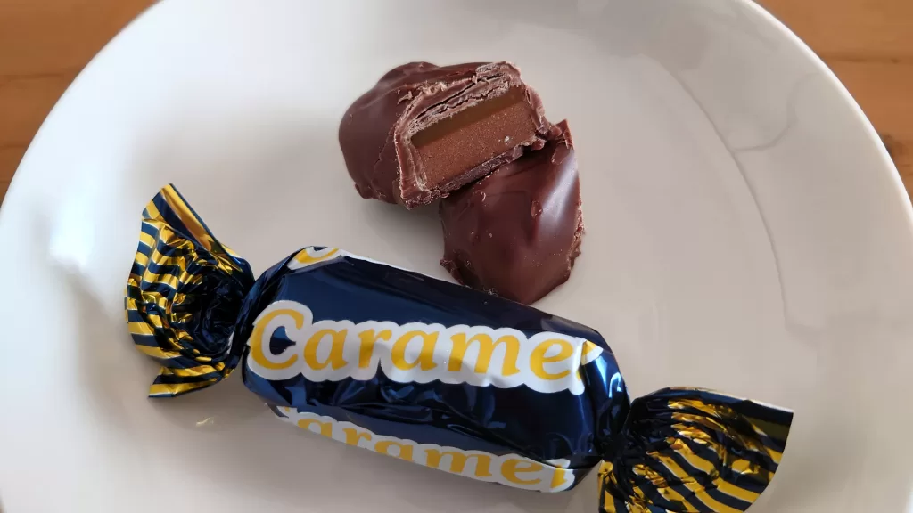 業務スーパーの「カジュアルアソートチョコレート」キャラメル