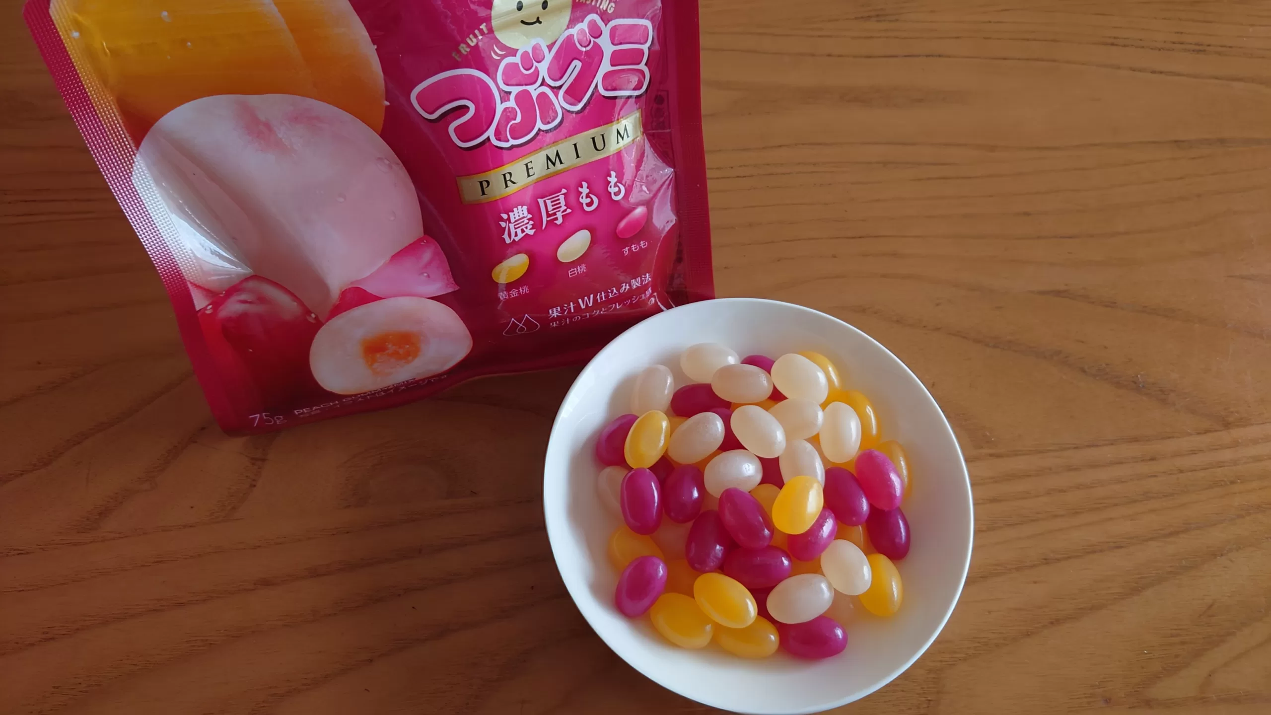 つぶグミ プレミアム濃厚もも