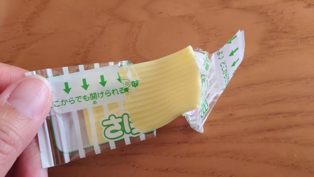 すっぱいさけるグミ